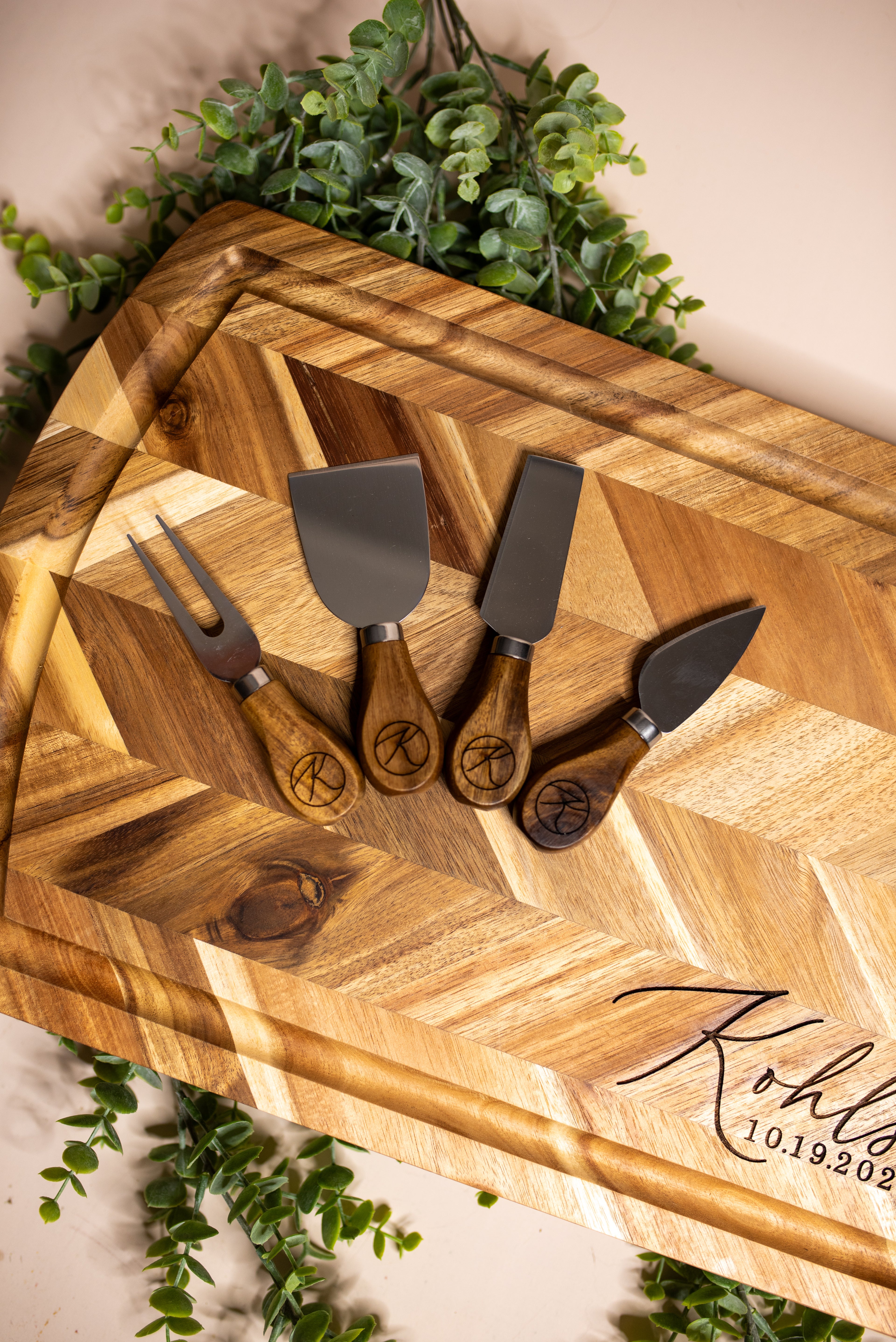 Custom Engraved Acacia Cheese Knife Set | Personalized Cheese Knives | Wedding, Housewarming & Gift Set