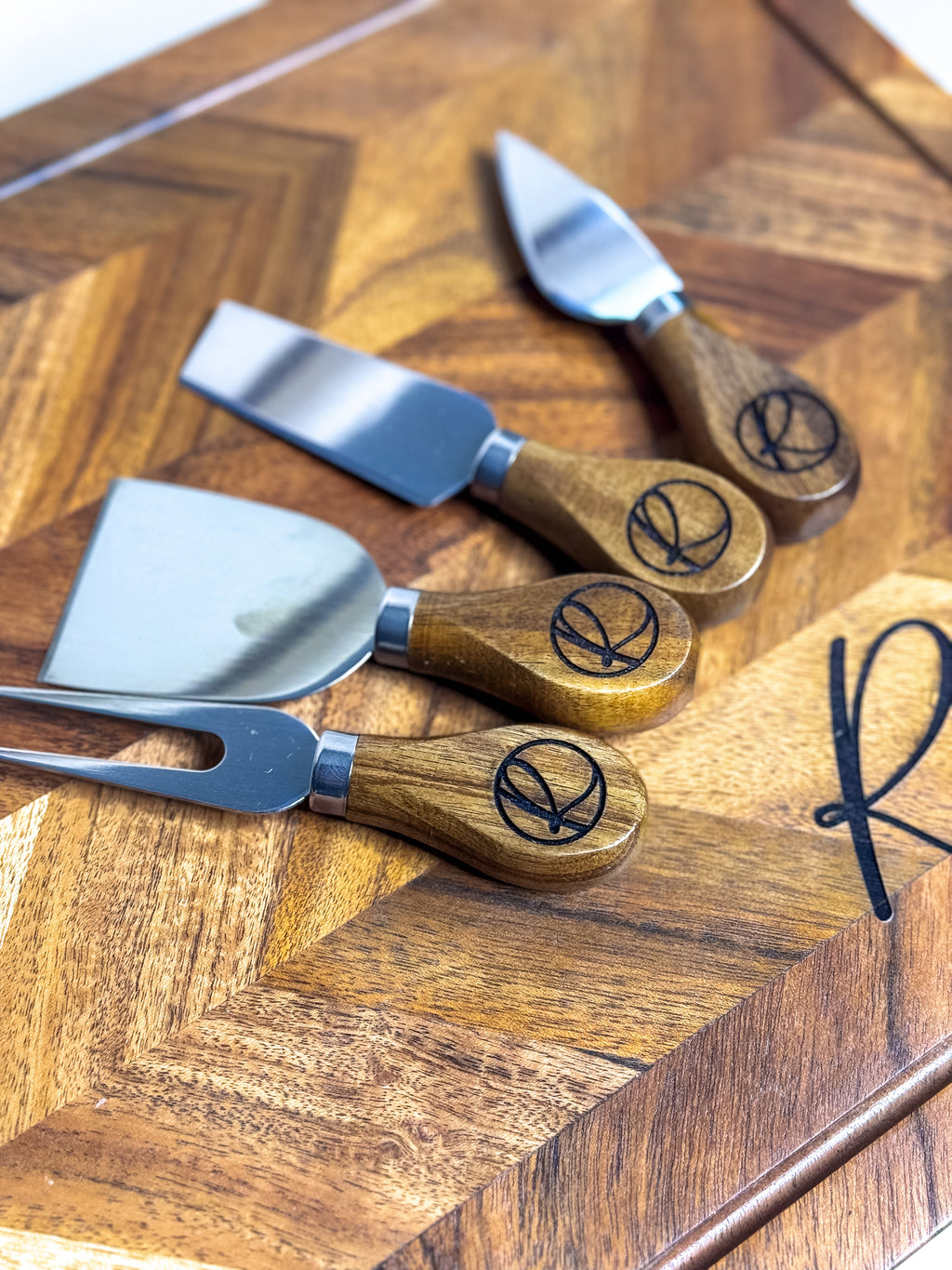 Custom Engraved Acacia Cheese Knife Set | Personalized Cheese Knives | Wedding, Housewarming & Gift Set